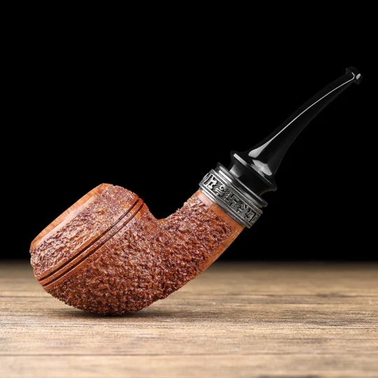 Hand-Carved Briar Bulldog Pipe